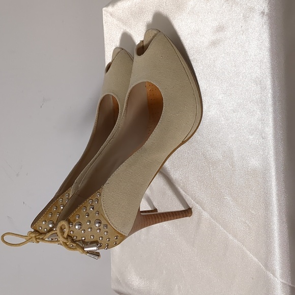 Bama Shoes - Elegant Cream Peep-Toe Heels